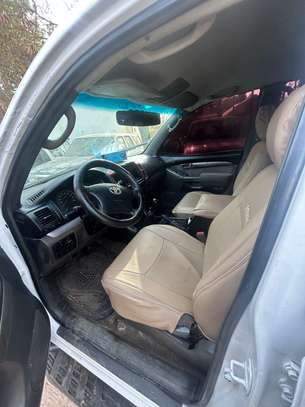 Toyota Prado image 3