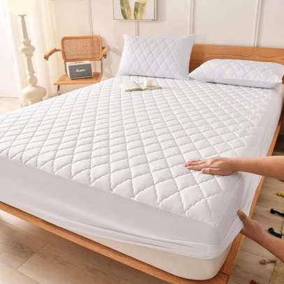 Protège-matelas imperméable matelassé  standard image 3