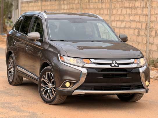 MITSUBISHI OUTLANDER 2017 7places image 3
