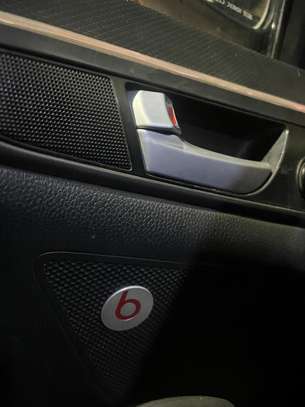 Hyundai Veloster turbo image 5