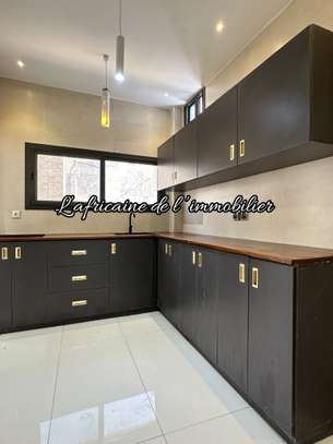 À louer – Appartement F4 neuf aux Mamelles image 4