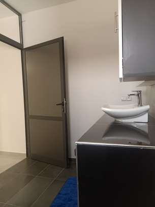 Villa R+1 de 200 m² à vendre à SOMONE KANDA image 4