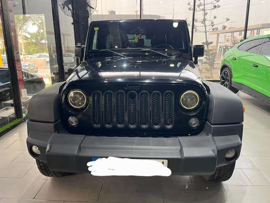 Jeep Wrangler Unlimited diesel en excellent état image 3