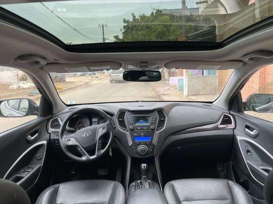 Hyundai Santa fe image 5