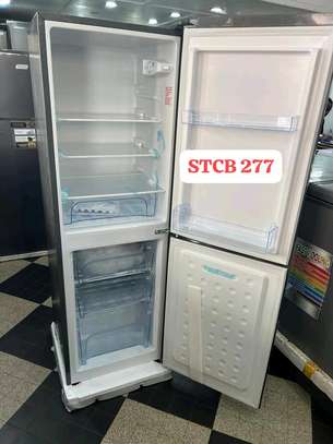 Réfrigérateur combiné 3 tiroirs 186 L image 2