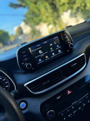 Hyundai Tucson SEL image 6