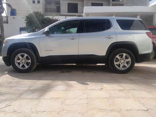 Gmc Acadia image 5