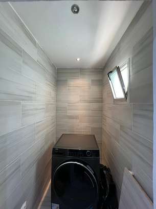 F4 de 210 m² à vendre à Fann résidence image 15