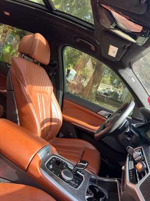 Bmw x7 2022 image 7