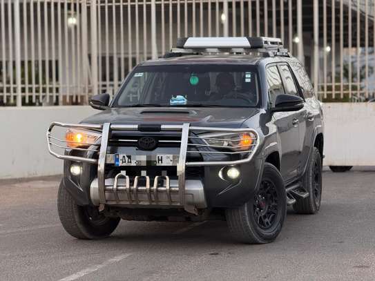TOYOTA 4-RUNER image 3