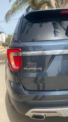2017 FORD EXPLORER PLATINIUM image 9