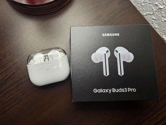 Galaxy buds pro 3 image 2
