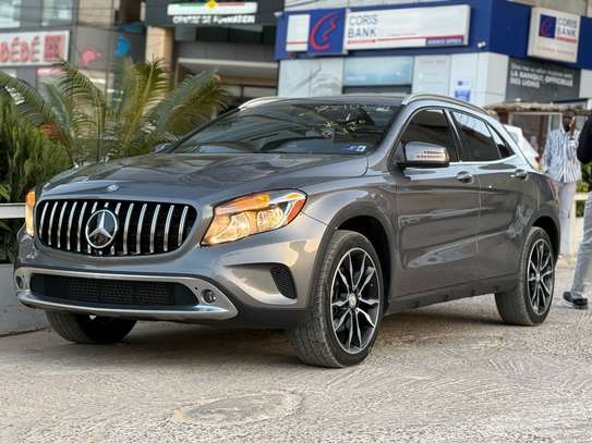 Mercedes GLA 250  2017 image 1