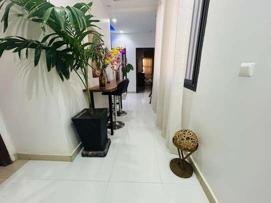 Appartement meublé aux Almadies image 6