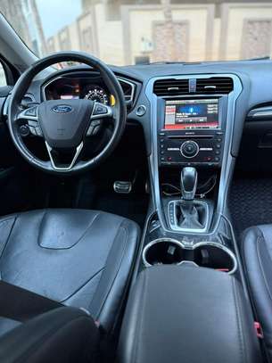 Ford fusion image 9