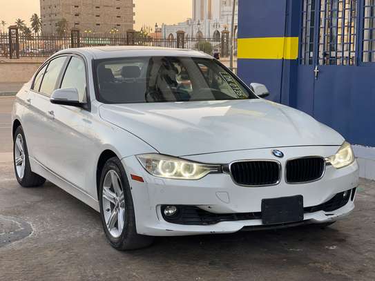 BMW Série 328i image 4