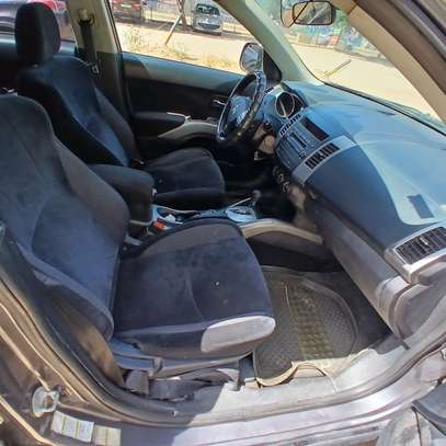 Mitsubshi outlander image 6