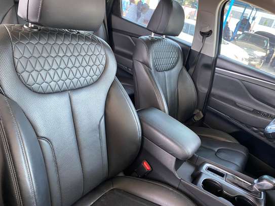 Hyundai Santa Fe 2019 image 4