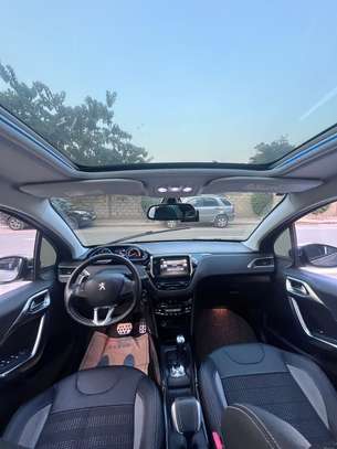 Peugeot 2008 2016  automatique diesel venant déjà dédouaner image 11