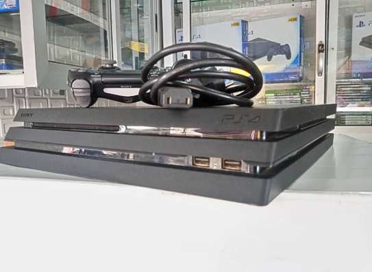 Ps4 pro flaché 20 jeux image 2