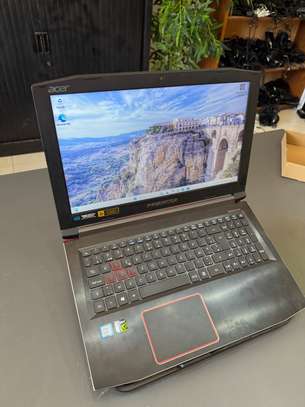 Gamer Acer predator / gtx 1060/ i7 8th image 9