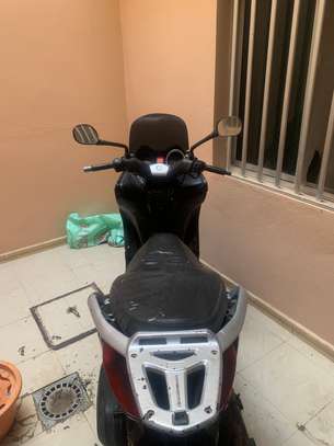 Xmax 250 image 6