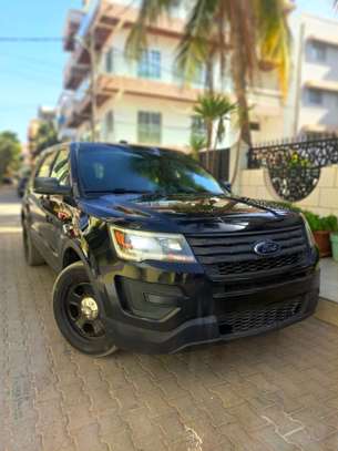 Ford Explorer 2017 image 2