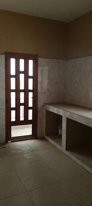 APPARTEMENT 2 CHAMBRES SALON A KEUR MASSAR image 2