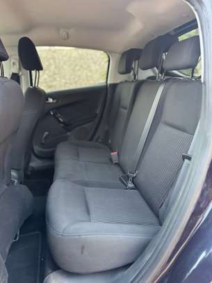Peugeot 208 2019 image 5