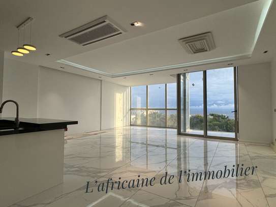 Appartements F4 neufs à louer aux almadies avec vue/mer image 2