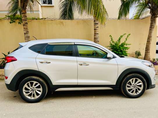 Hyundai Tucson 2017 Limited image 6