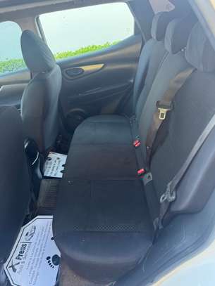 NISSAN QASHQAI 2015 image 6