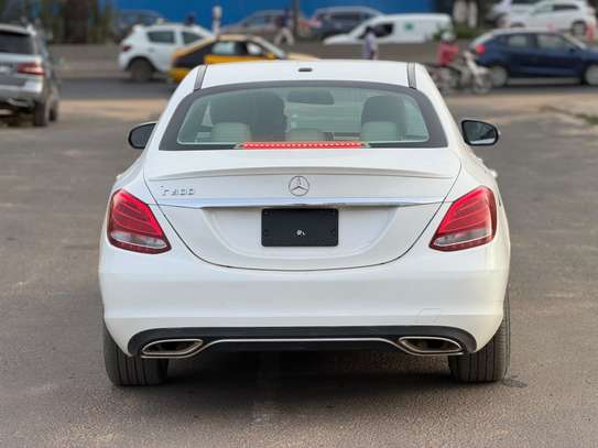 MERCEDES C300  ANNÉE 2016 image 9