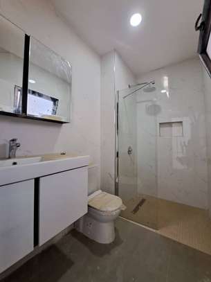 3 CHAMBRES A LOUER NGOR-ALMADIES image 8