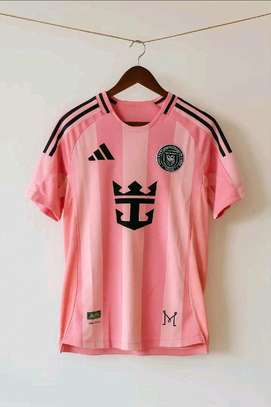Toutes Les Maillots Clubs Sont Disponibles image 3
