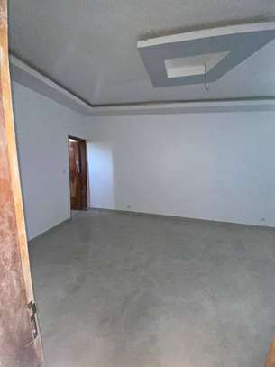 Appartement F4 à louer aux Maristes image 12