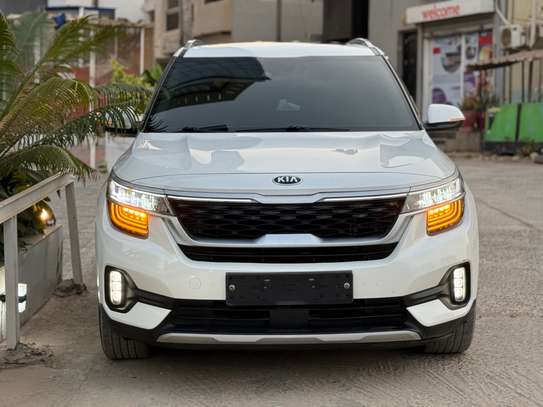 Kia SELTOS image 1