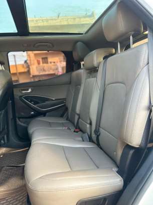HYUNDAY SANTAFE 2017 Version 4x4 Full Options image 15