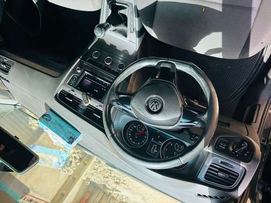 Volkswagen Golf 2017 image 2