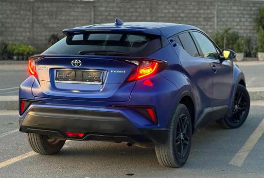 Toyota ch-r 2023 image 1