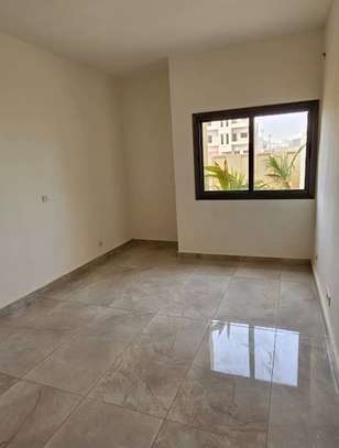 Villa à vendre F4 à Zac Mbao Cite Khalifa image 8