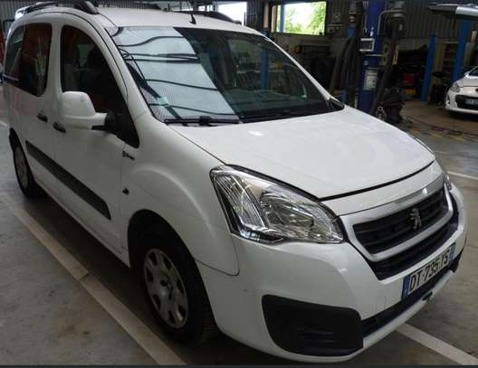 Peugeot partner image 3