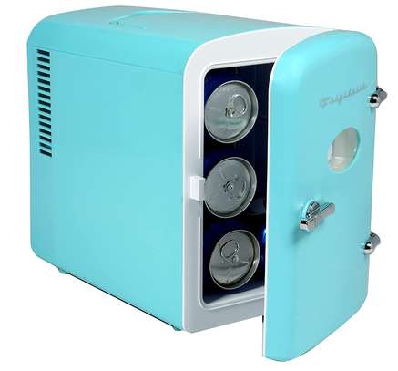 Mini réfrigérateur marque FRIGIDAIRE de 4 litres image 3