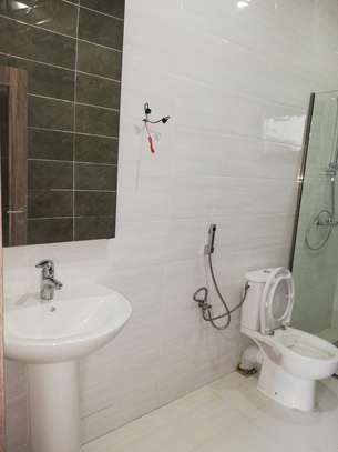 Appartement F4 à louer au point e image 10