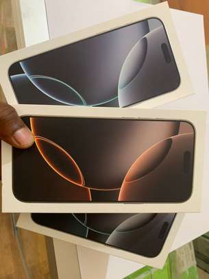 iPhone 16pro Max scellée image 2