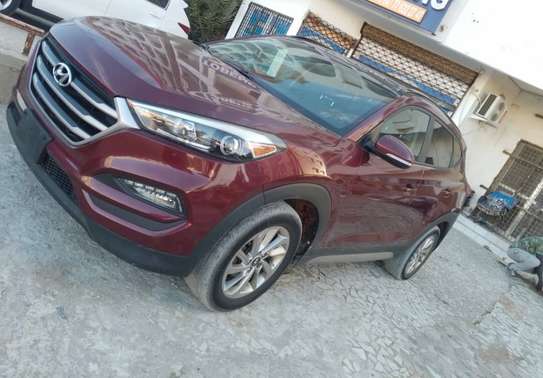 Hyundai Tucson 2.0 AWD image 3