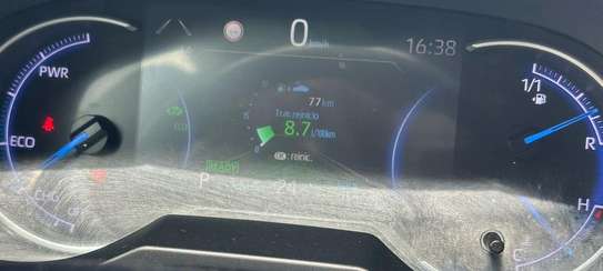 Toyota Rav 4 2021 image 5