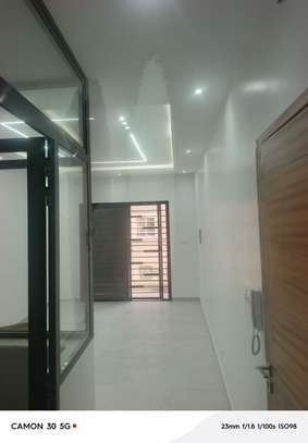 F2 F3 et Magasin à louer à scat urbam image 10