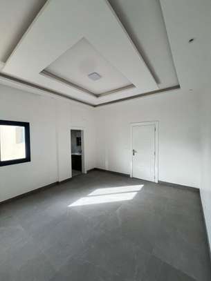 Appartement F4 à louer au Point E image 10