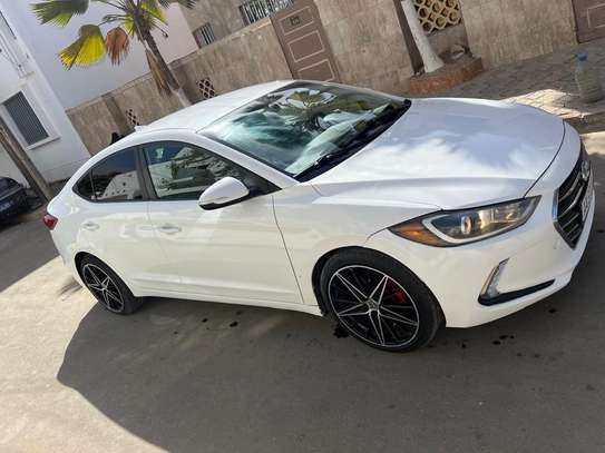 Hyundai elantra 2017 image 4